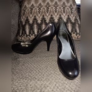 Pre loved Alfani platform heel